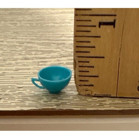 Vtg Miniature Marx Little Hostess Blue Plastic Teacups Plates Dollhouse Dish Set - Picture 8 of 13